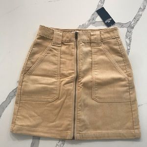 NWT Hollister Ultra High-Rise Skirt, Sz 0